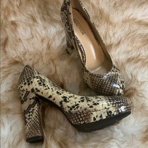 Kennth Cole snake print heels